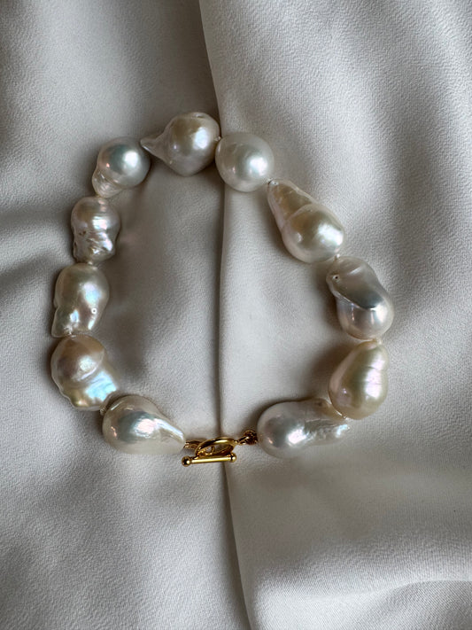 Pure Alignment Bracelet